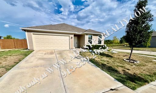 21749 Franklin St,, Spring Hill, KS 66083