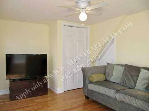 4432 Wyoming St,, Kansas City, MO 64111