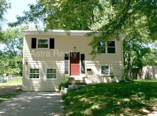 1404 Osage Trl,, Independence, MO 64058-1130