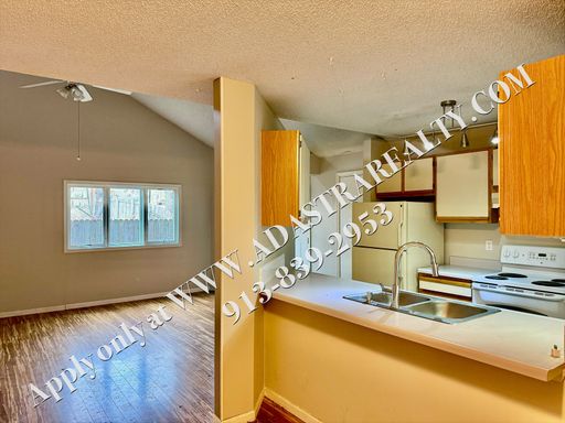  2505 Ponderosa Dr,, Lawrence, KS 66046