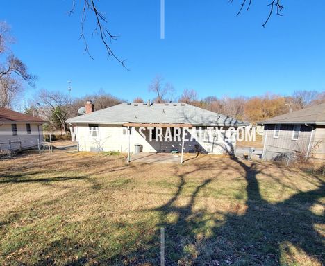 5327 E 100th St,, Kansas City, MO 64137