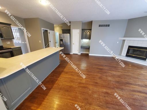 15810 Beverly St,, Overland Park, KS 66223-3475