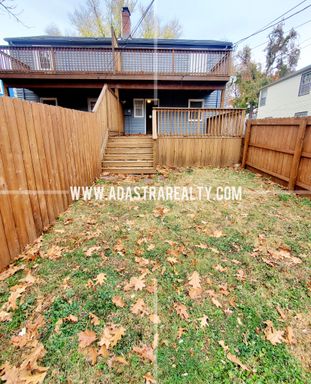 419 E 63rd Ter,, Kansas City, MO 64110-3333