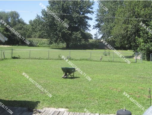1508 N 1732 Rd,, Lawrence, KS 66044