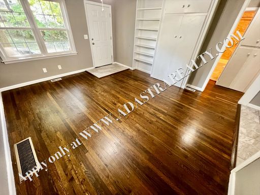 1019 1/2 S Glenwood Ave,, Independence, MO 64053