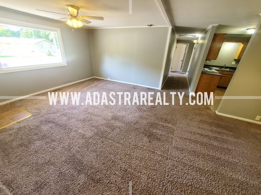 6011 N Forest Ave,, Gladstone, MO 64118-4823