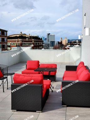3001 Gillham Rd Apt 206,, Kansas City, MO 64108