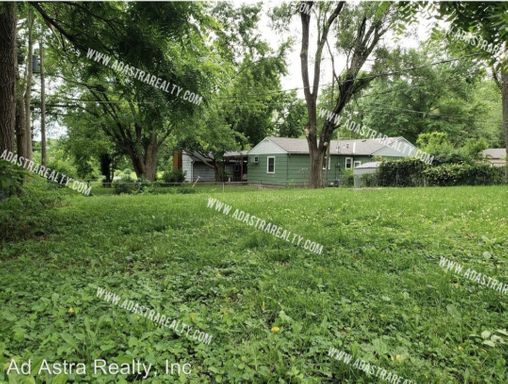 9203 Vaughn Ave,, Raytown, MO 64133