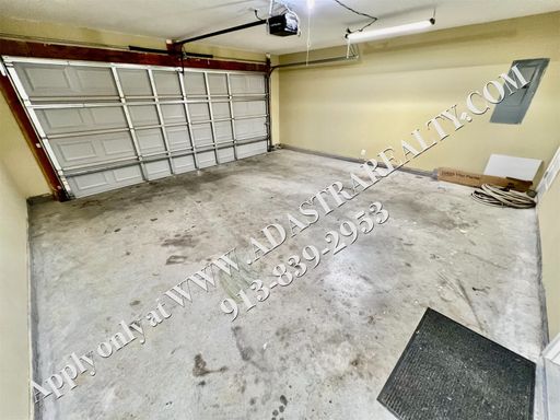 21749 Franklin St,, Spring Hill, KS 66083