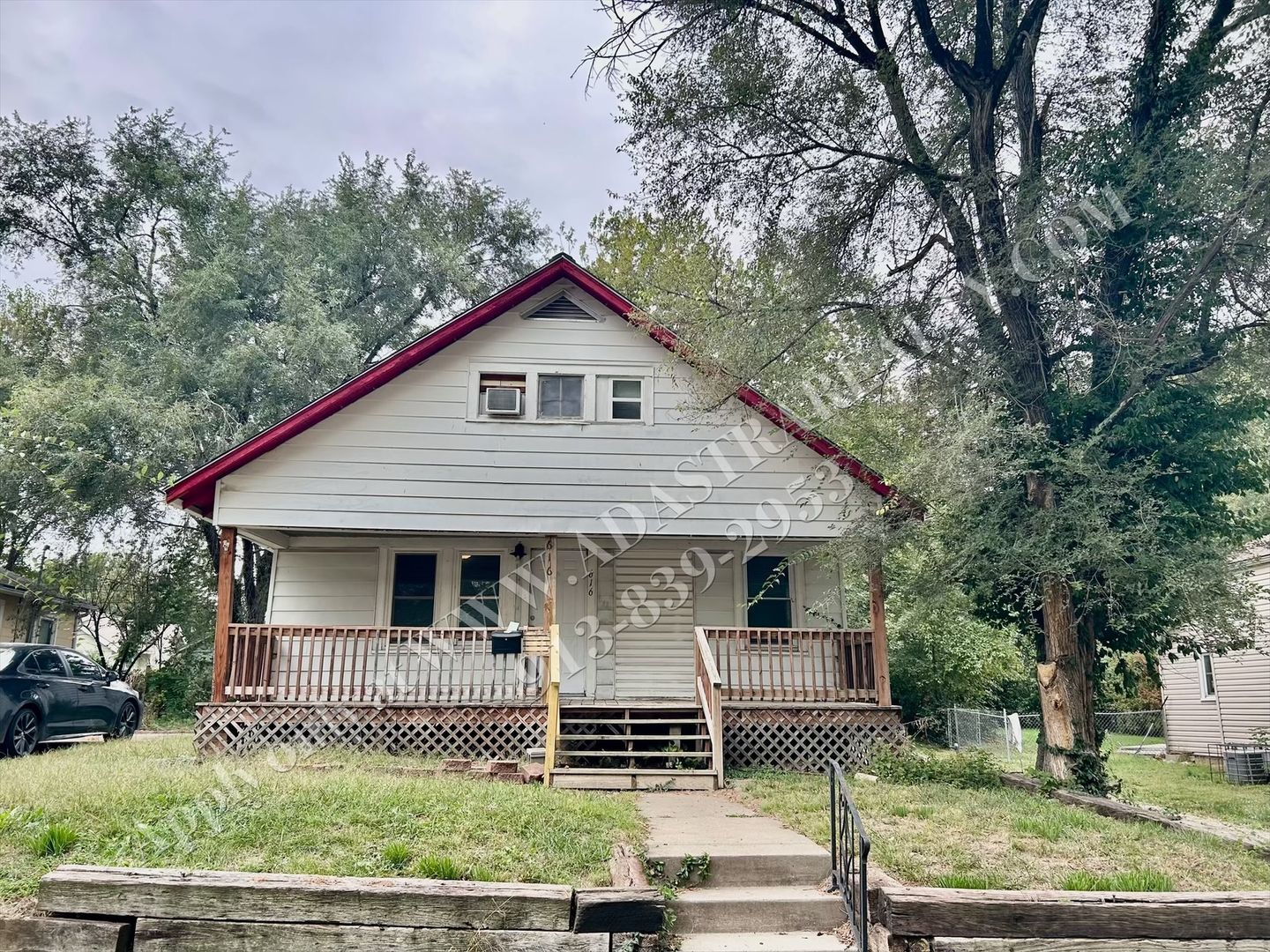 Independence House: 616 S Hardy Ave,