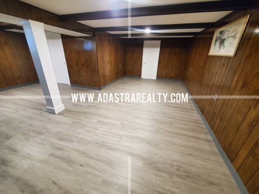 8607 Riggs St,, Overland Park, KS 66212