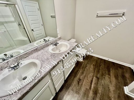 648 W Lanesfield St,, Gardner, KS 66030