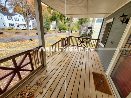 419 E 63rd Ter,, Kansas City, MO 64110-3333