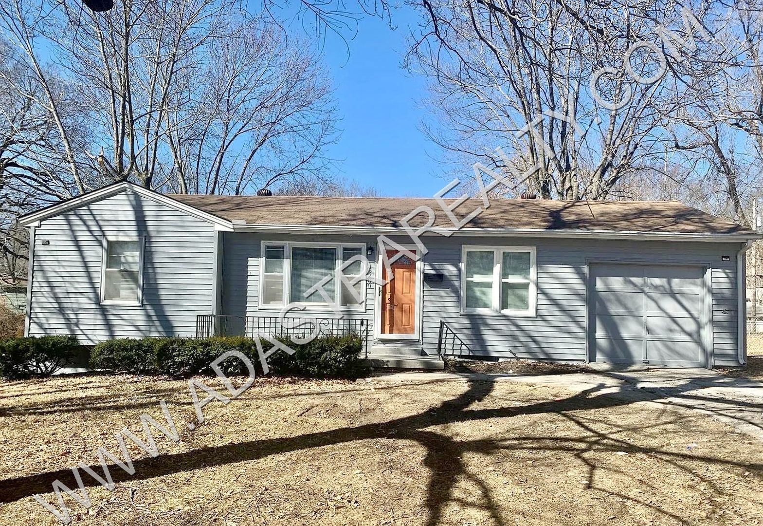Raytown House: 6200 Northern Ave,