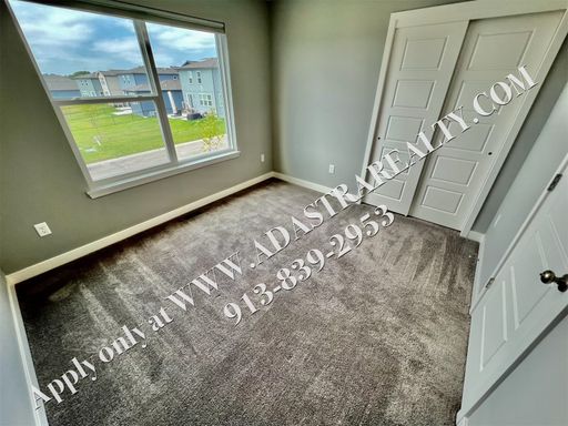 18013 Hauser St,, Overland Park, KS 66062