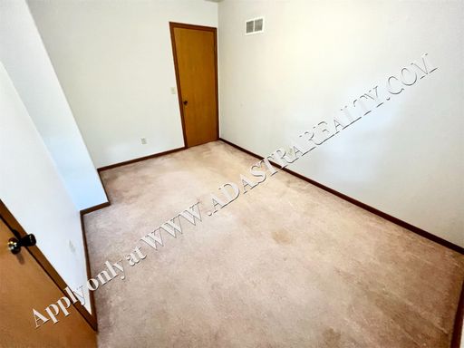 3506 NE Independence Ave,, Lee's Summit, MO 64064