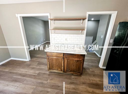 6004 E 98th St,, Kansas City, MO 64134