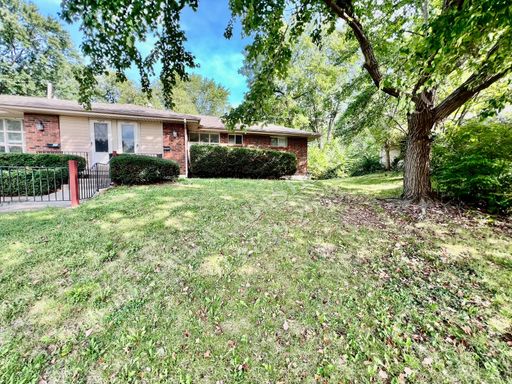 5801 Larsen Ln,, Shawnee, KS 66203