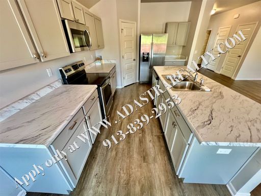 21749 Franklin St,, Spring Hill, KS 66083