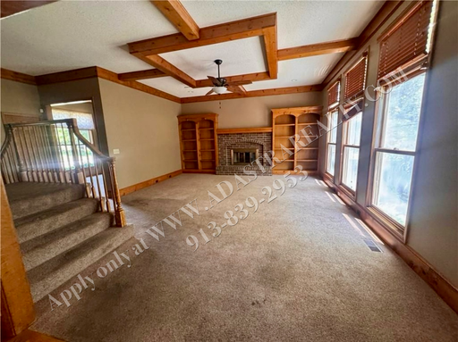  1317 E Sleepy Hollow Dr, Olathe, KS 66062