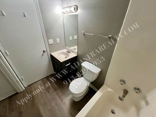 223 NW Barr Rd,, Unit A,, Grain Valley, MO 64029