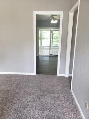 6017 Farley Ave,, Raytown, MO 64133-3763