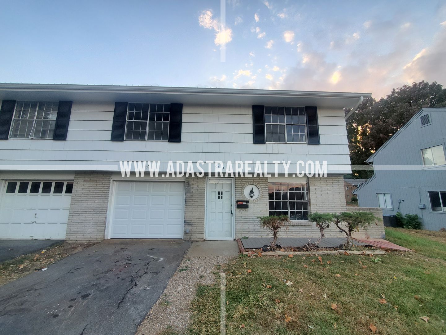 Overland Park House: 9414 Ballentine St,