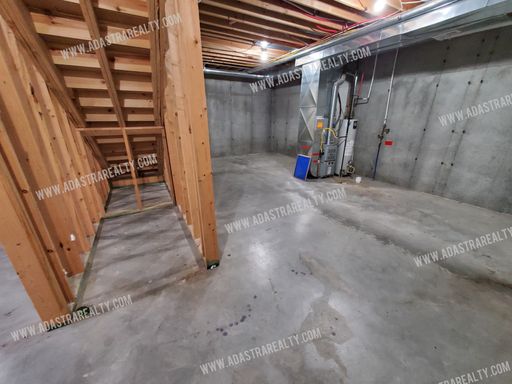 21782 W 123rd Ter,, Olathe, KS 66061-7628