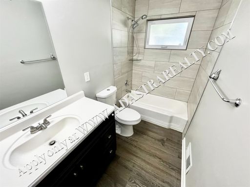 6042 Pflumm Rd,, Shawnee, KS 66216