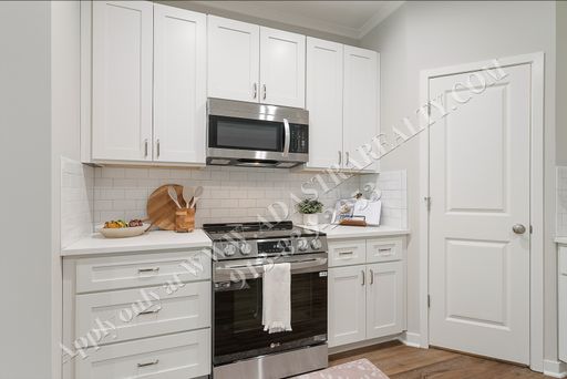 1089 N Findley St,, Olathe, KS 66061