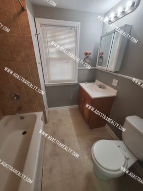 9366 E 64th Ter,, Raytown, MO 64133-4915