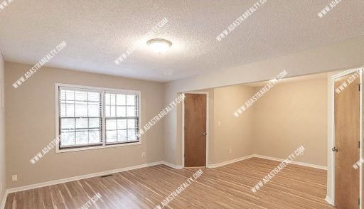 318 Birch Ln,, Lawrence, KS 66044