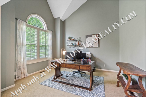 4904 157th St,, Overland Park, KS 66224