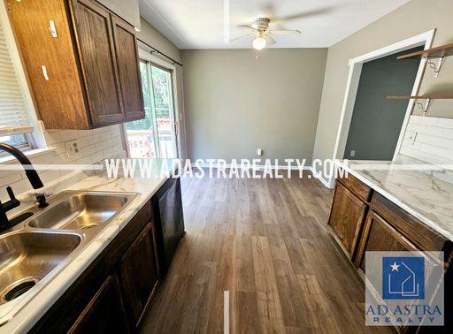 6004 E 98th St,, Kansas City, MO 64134