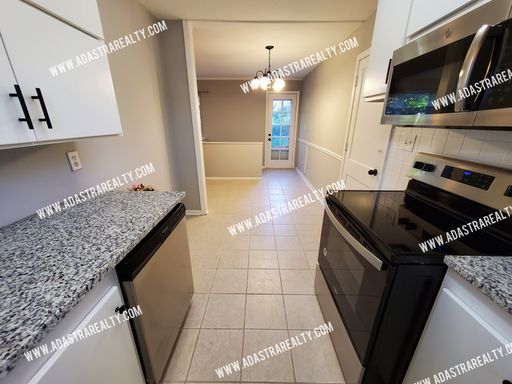 4825 W 75th St,, Prairie Village, KS 66208