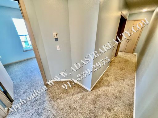 2141 SW Rambling Vine Rd,, Lee's Summit, MO 64082