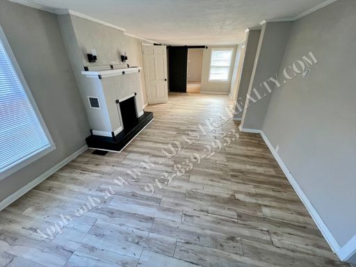 9603 E 35th St S, Independence, MO 64052