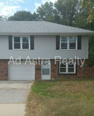 6136 Long Ave,, Shawnee, KS 66216-1824