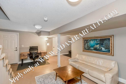 2715 Holmes St,, Kansas City, MO 64109
