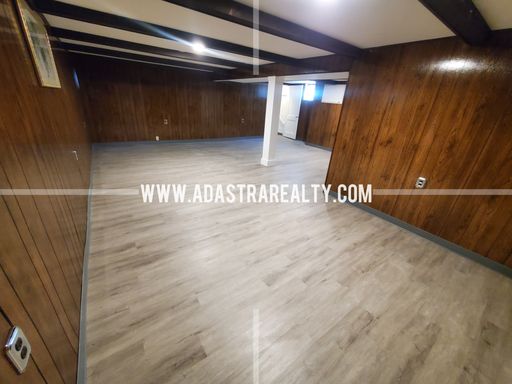 8607 Riggs St,, Overland Park, KS 66212