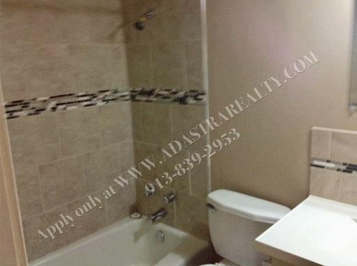913 Kent Dr, Belton, MO 64012-3114