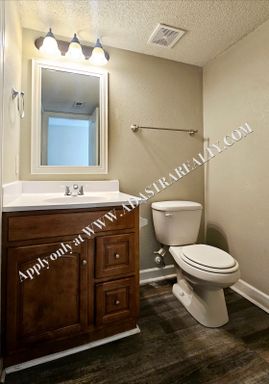 917 SW Imperial Ln,, Blue Springs, MO 64064