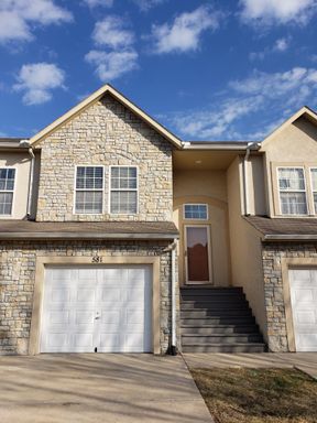 581 Woodson Ln,, Gardner, KS 66030