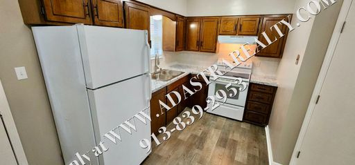 715 6th Ave, , Leavenworth, KS 66048
