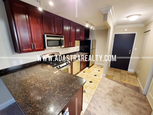 700 E 8th St,, Unit 9L, Kansas City, MO 64106