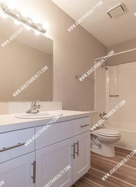 318 Birch Ln,, Lawrence, KS 66044