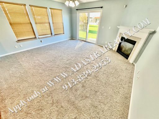 2141 SW Rambling Vine Rd,, Lee's Summit, MO 64082