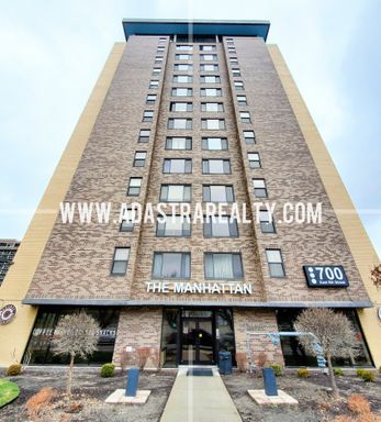 700 E 8th St,, Unit 9L, Kansas City, MO 64106