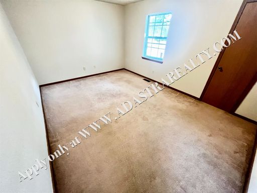 3502 NE Independence Ave,, Lee's Summit, MO 64064