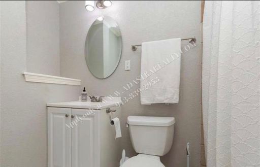 621 N Cedar St,, Gardner, KS 66030